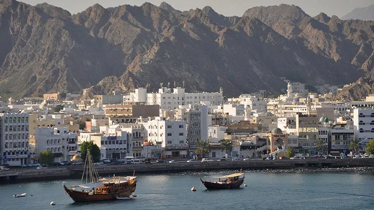 شرایط مهاجرت به عمان